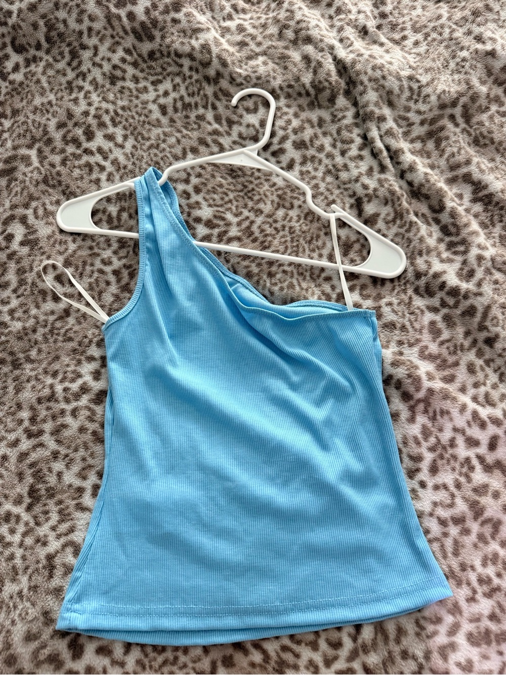 One-Shoulder Ribbed Tank Top - Light Blue